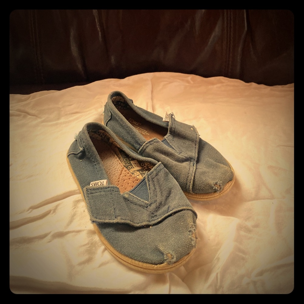 Toms Girls shoes size 9
